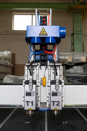 Фрезерный станок с ЧПУ DIRTEC 2161S2 