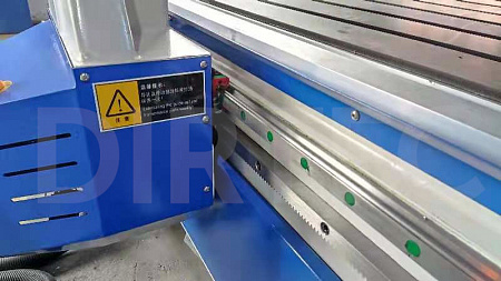Фрезерный станок с ЧПУ DIRTEC 1325RL (пильный модуль, 180°)